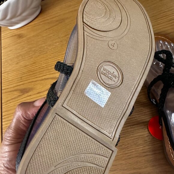 Wonder Nation Size 4 Slip On Thong Strappy Braided Sandals Black - Picture 8 of 8